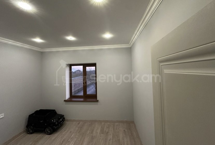 4 Սենյականոց Սեփական Տուն, 130քմ, Կապիտալ Վերանորոգված