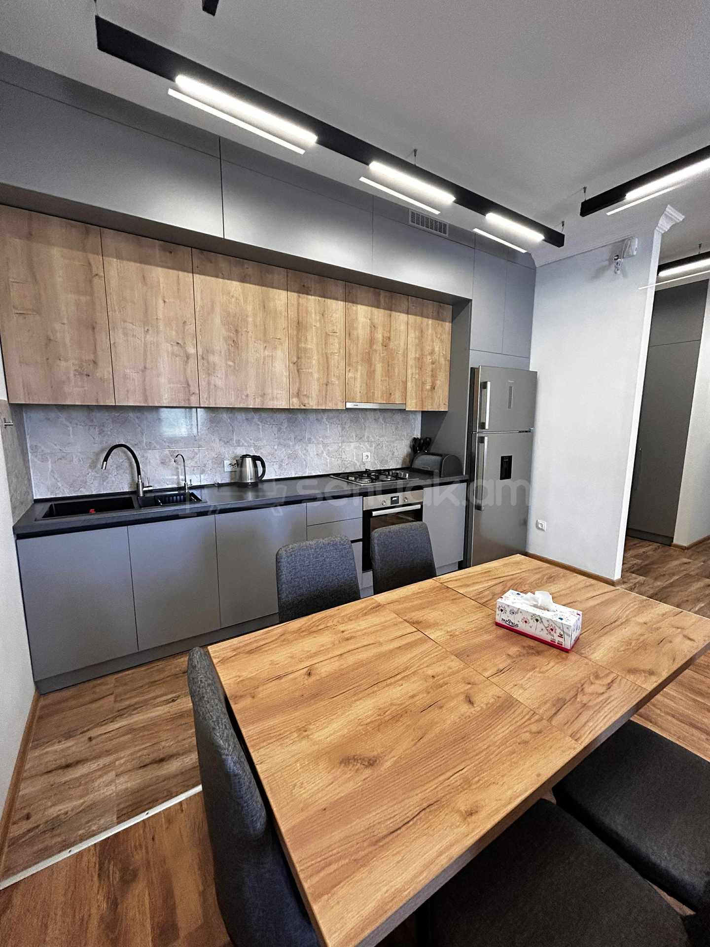 3 Սենյականոց Բնակարան Նորակառույցում, 80քմ, 12/17 հարկ, Դիզայներական Վերանորոգված, Կահավորված