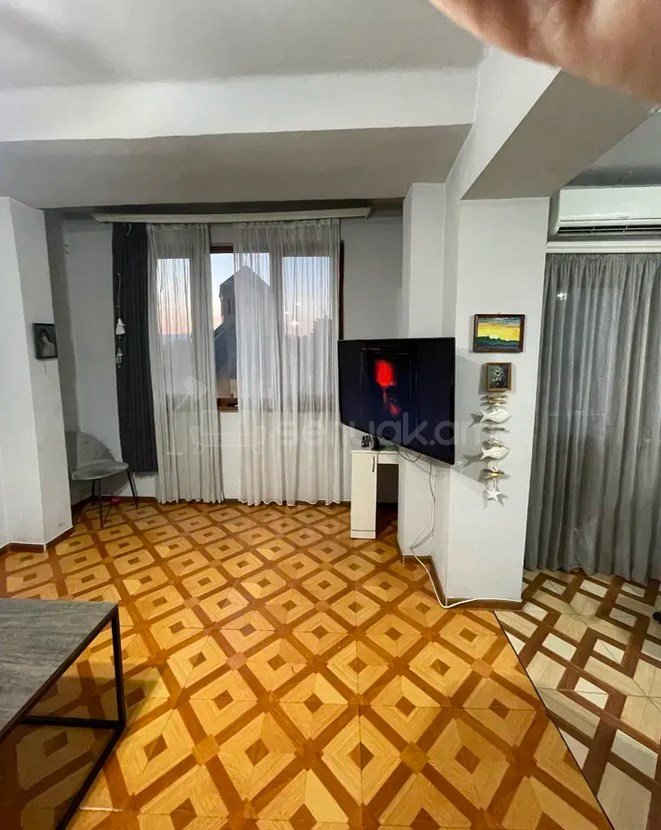 2 Սենյականոց Բնակարան, 42քմ, 9/9 հարկ, Կոսմետիկ Վերանորոգված