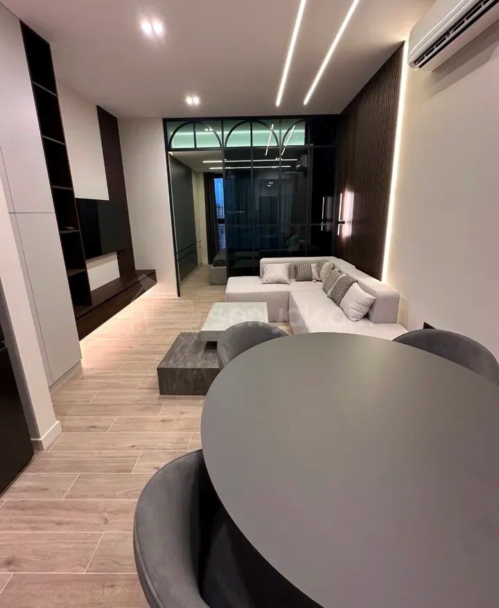 2 Սենյականոց Բնակարան Նորակառույցում, 46քմ, 16/18 հարկ, Կապիտալ Վերանորոգված