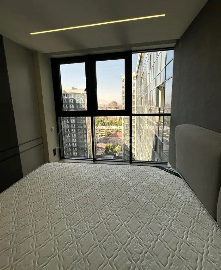 2 Սենյականոց Բնակարան Նորակառույցում, 46քմ, 16/18 հարկ, Կապիտալ Վերանորոգված