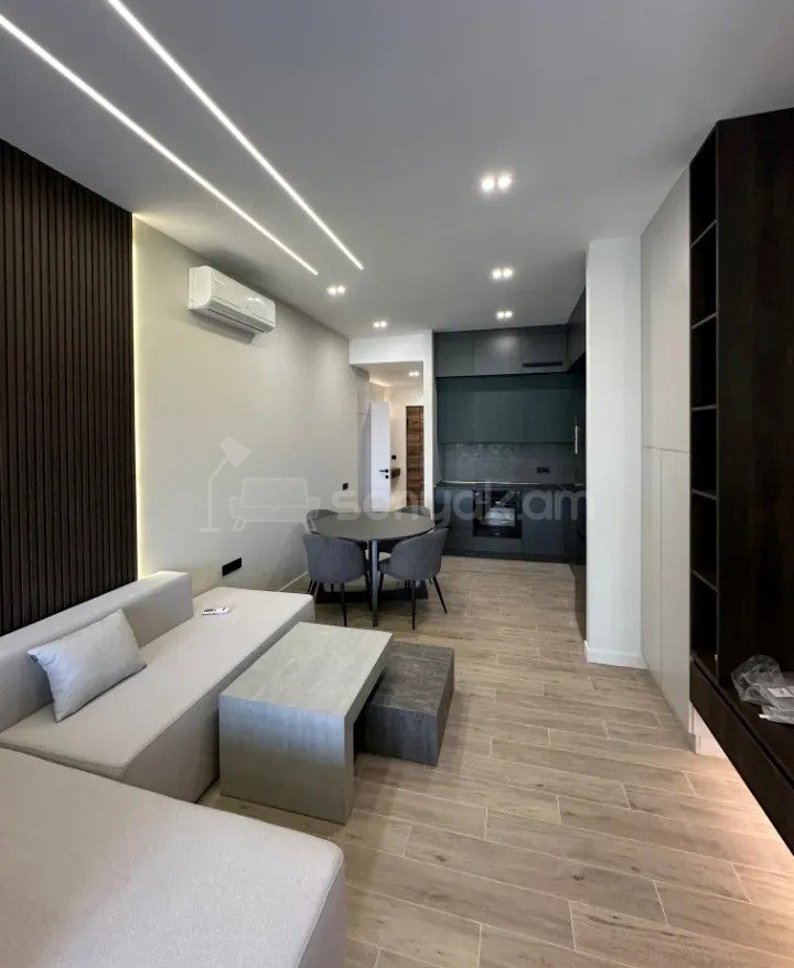 2 Սենյականոց Բնակարան Նորակառույցում, 46քմ, 16/18 հարկ, Կապիտալ Վերանորոգված