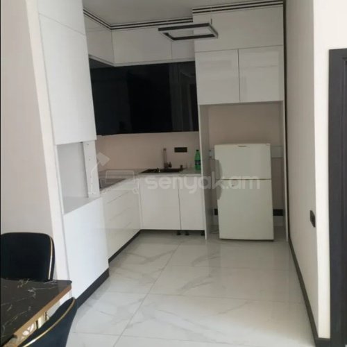 3 Սենյականոց Բնակարան Նորակառույց Քարե Շենքում, 58քմ, 4/7 հարկ, Կապիտալ Վերանորոգված, Կահավորված, Արևկող