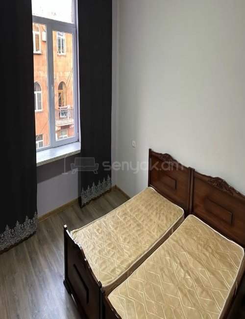 2 Սենյականոց Բնակարան Քարե Շենքում, 55քմ, 5/6 հարկ, Կապիտալ Վերանորոգված, Կահավորված, Արևկող