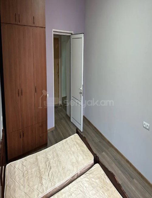 2 Սենյականոց Բնակարան Քարե Շենքում, 55քմ, 5/6 հարկ, Կապիտալ Վերանորոգված, Կահավորված, Արևկող