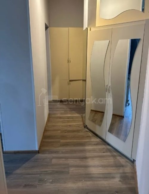 2 Սենյականոց Բնակարան Քարե Շենքում, 55քմ, 5/6 հարկ, Կապիտալ Վերանորոգված, Կահավորված, Արևկող