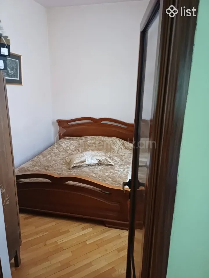 3 Սենյականոց Բնակարան Քարե Շենքում, 56քմ, 3/5 հարկ, Կապիտալ Վերանորոգված, Կահավորված, Արևկող