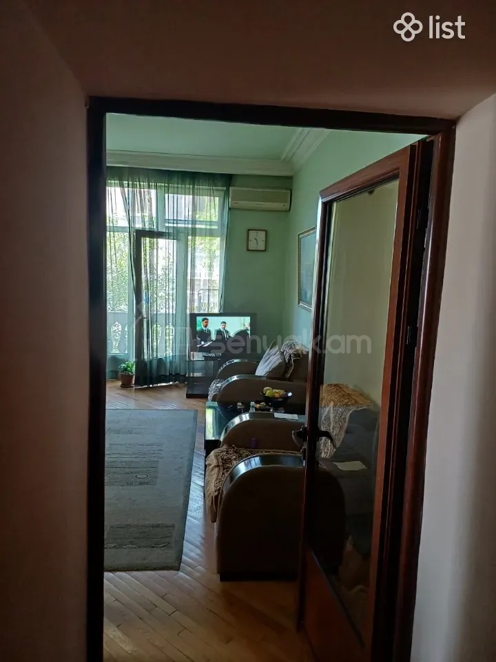 3 Սենյականոց Բնակարան Քարե Շենքում, 56քմ, 3/5 հարկ, Կապիտալ Վերանորոգված, Կահավորված, Արևկող