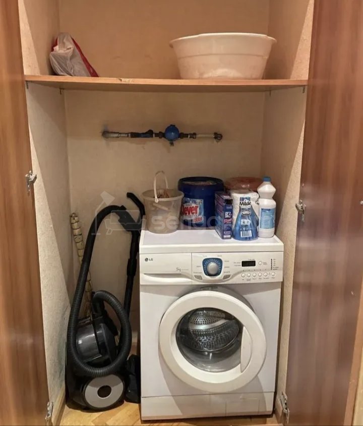 3 Սենյականոց Բնակարան Քարե Շենքում, 68քմ, 3/5 հարկ, Կապիտալ Վերանորոգված, Կահավորված, Արևկող