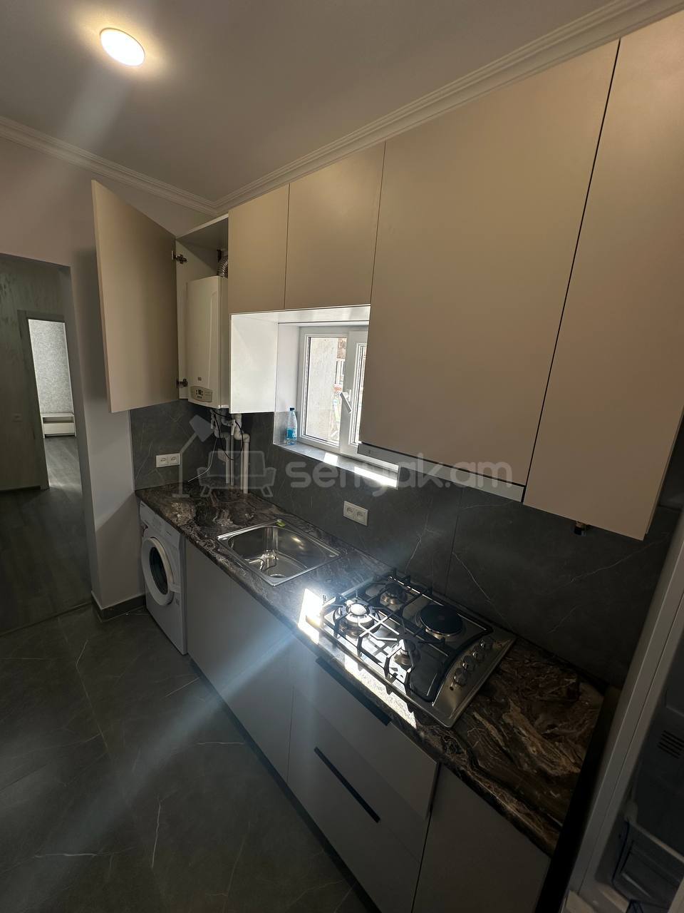 2 Սենյականոց Բնակարան Քարե Շենքում, 60քմ, 1/2 հարկ, Կապիտալ Վերանորոգված, Կահավորված