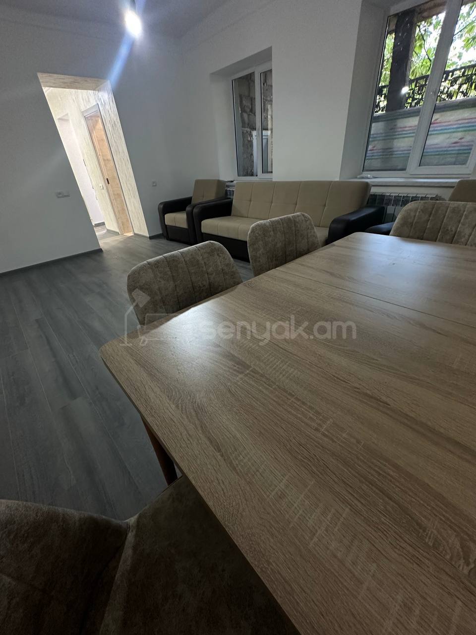 2 Սենյականոց Բնակարան Քարե Շենքում, 60քմ, 1/2 հարկ, Կապիտալ Վերանորոգված, Կահավորված