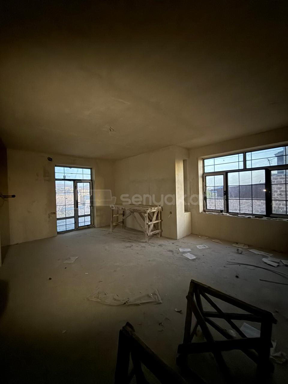 4 Սենյականոց Սեփական Տուն, 256քմ, Ավտոտնակով