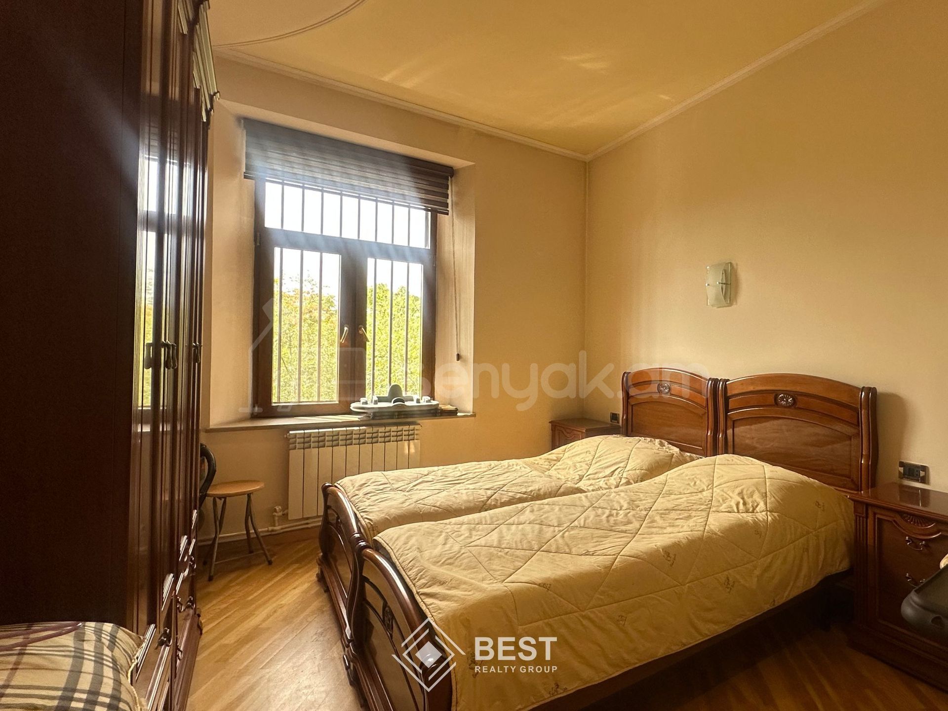 3 Սենյականոց Բնակարան Քարե Շենքում, 88քմ, 3/5 հարկ, Կապիտալ Վերանորոգված, Կահավորված, Արևկող