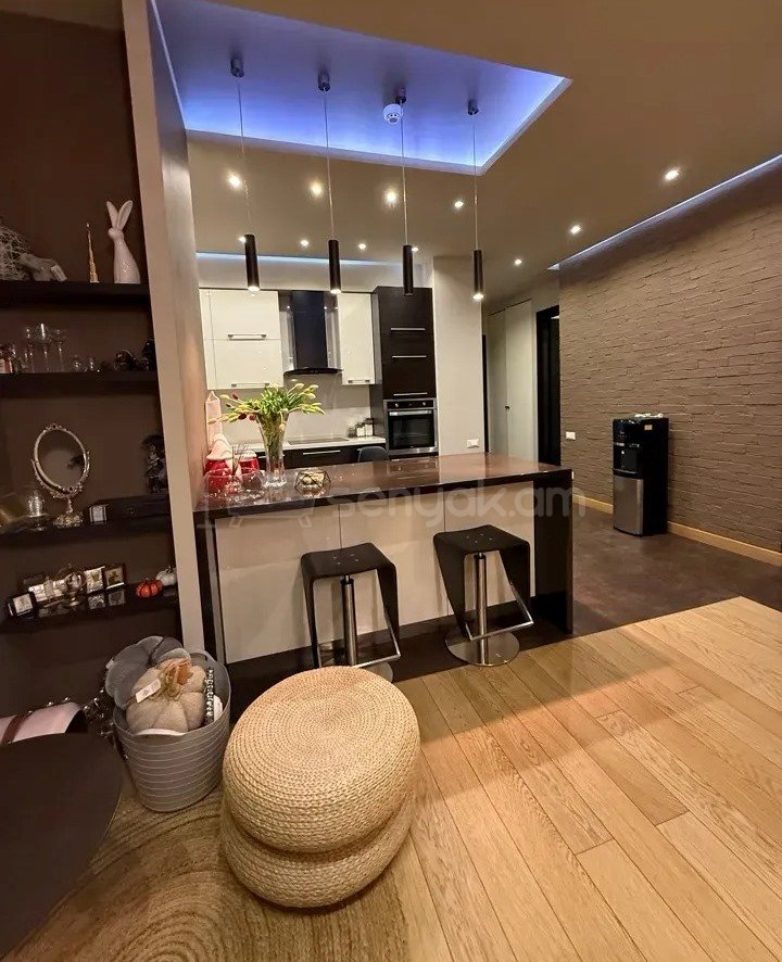 2 Սենյականոց Բնակարան Նորակառույցում, 76քմ, 12/16 հարկ, Դիզայներական Վերանորոգված