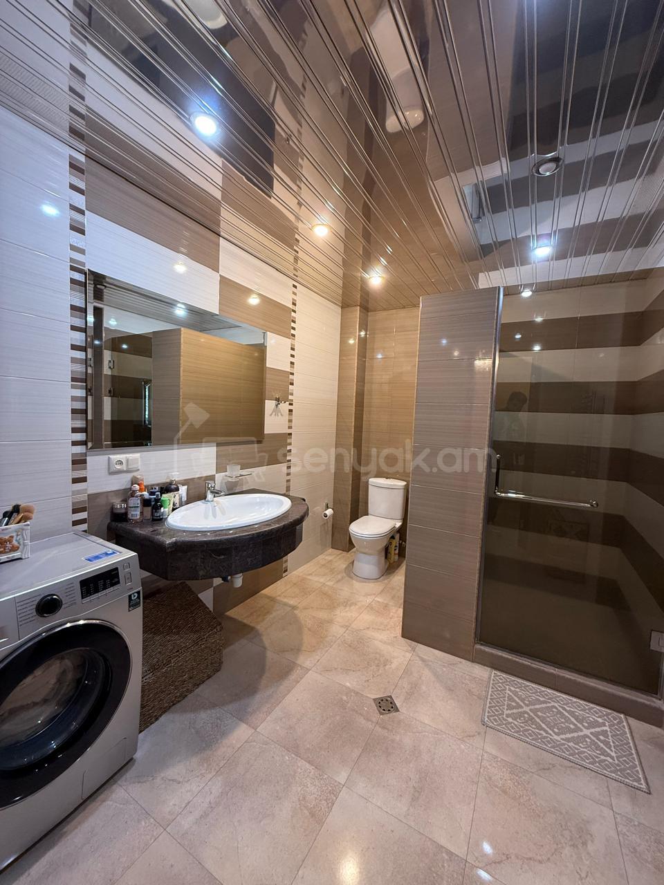 4 Սենյականոց Սեփական Տուն, 288քմ, Կապիտալ Վերանորոգված, Ավտոտնակով