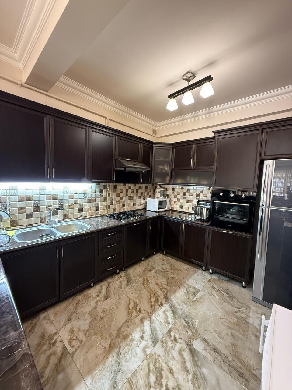 4 Սենյականոց Սեփական Տուն, 288քմ, Կապիտալ Վերանորոգված, Ավտոտնակով