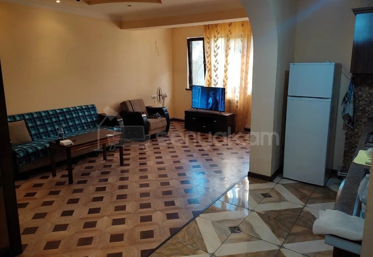 2 Սենյականոց Բնակարան Քարե Շենքում, 64քմ, 2/5 հարկ, Կապիտալ Վերանորոգված