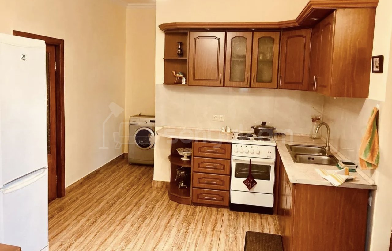 2 Սենյականոց Բնակարան Քարե Շենքում, 45քմ, 2/2 հարկ, Կապիտալ Վերանորոգված, Կահավորված, Արևկող