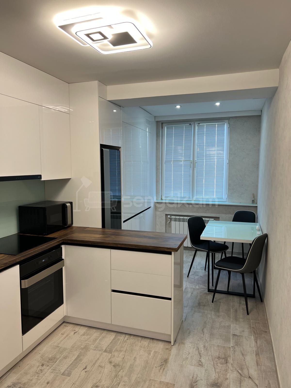 2 Սենյականոց Բնակարան, 86քմ, 6/9 հարկ, Դիզայներական Վերանորոգված