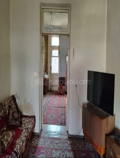 2 Սենյականոց Բնակարան Քարե Շենքում, 73քմ, 4/4 հարկ, Պետական Վիճակում