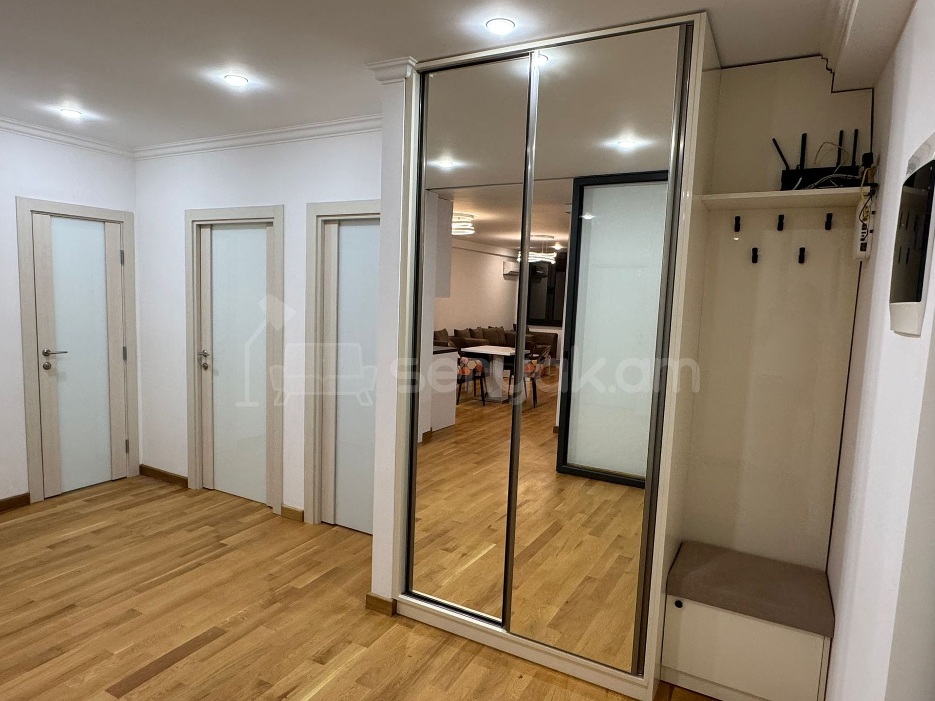 3 Սենյականոց Բնակարան, 80քմ, 8/9 հարկ, Կապիտալ Վերանորոգված