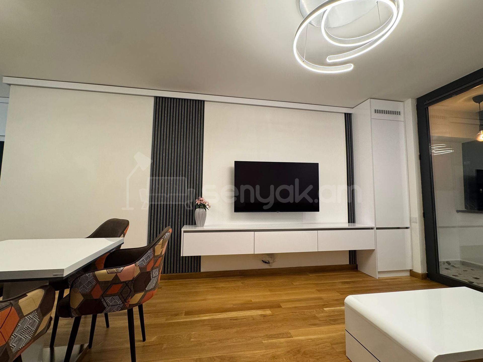 3 Սենյականոց Բնակարան, 80քմ, 8/9 հարկ, Կապիտալ Վերանորոգված