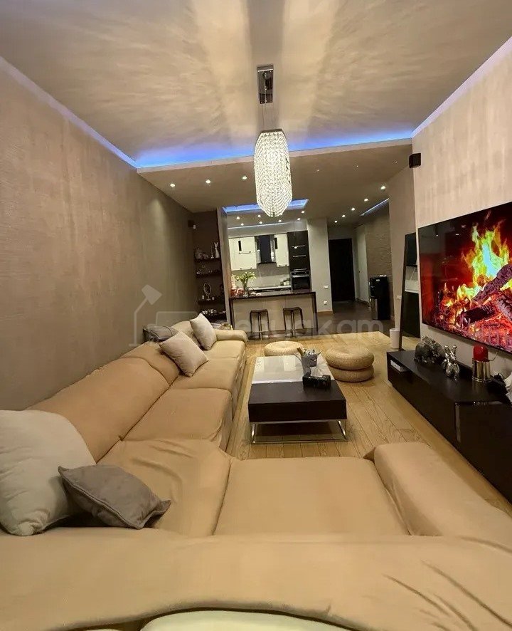 2 Սենյականոց Բնակարան Նորակառույցում, 76քմ, 12/16 հարկ, Դիզայներական Վերանորոգված