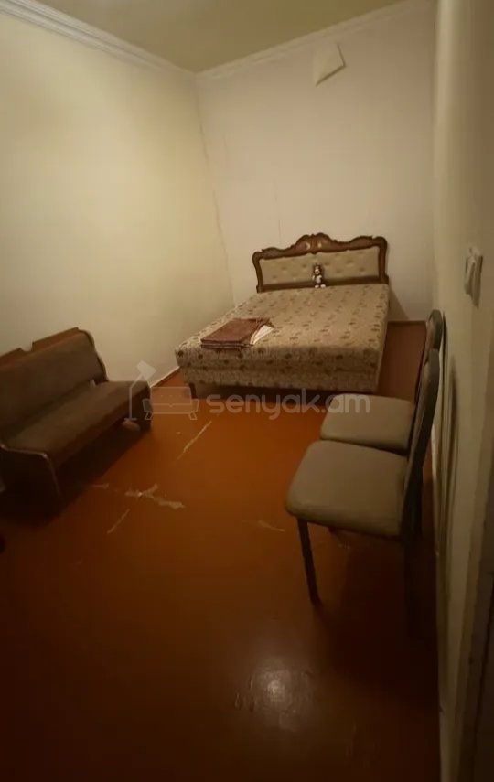 2 Սենյականոց Բնակարան Քարե Շենքում, 56քմ, 2/2 հարկ, Նորմալ Վիճակում, Կահավորված