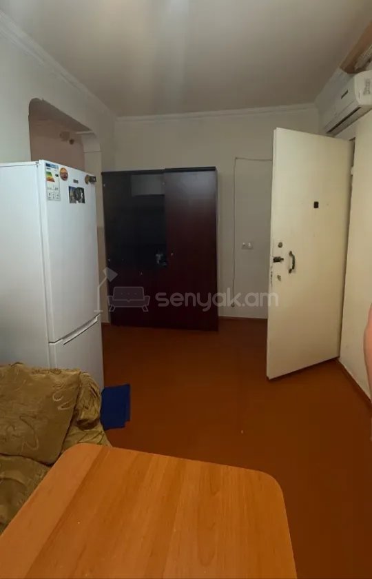 2 Սենյականոց Բնակարան Քարե Շենքում, 56քմ, 2/2 հարկ, Նորմալ Վիճակում, Կահավորված