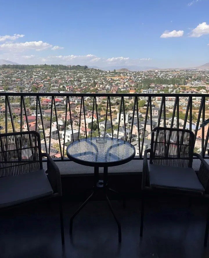 3 Սենյականոց Բնակարան Նորակառույցում, 70քմ, 13/19 հարկ, Դիզայներական Վերանորոգված