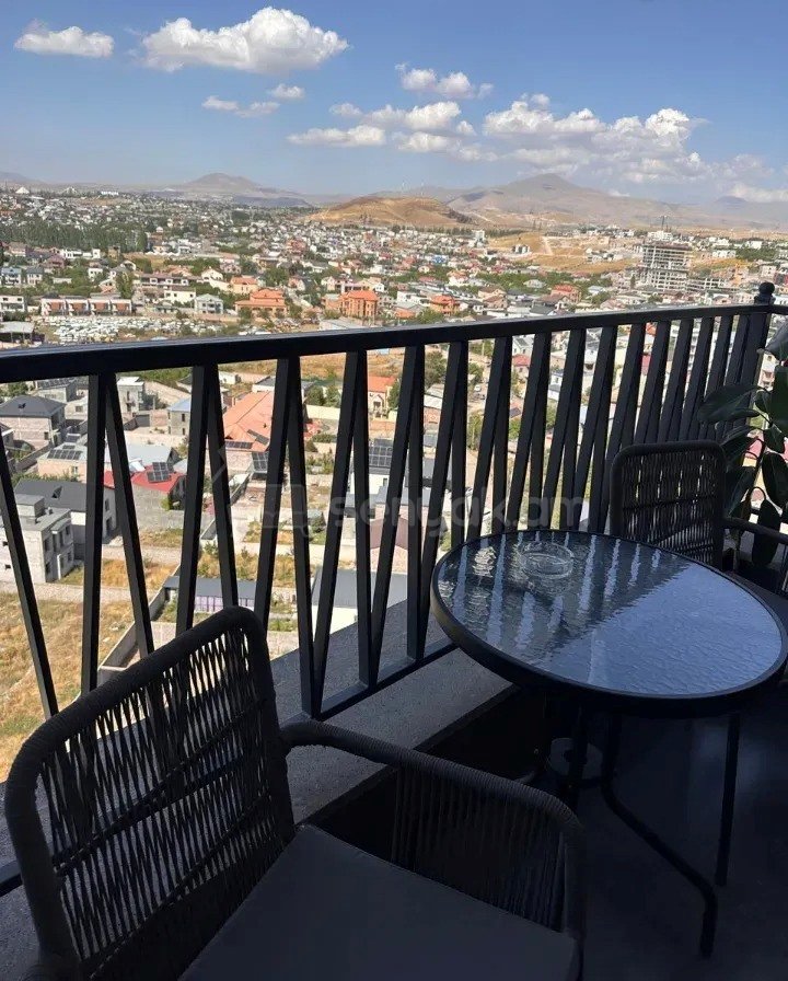 3 Սենյականոց Բնակարան Նորակառույցում, 70քմ, 13/19 հարկ, Կապիտալ Վերանորոգված