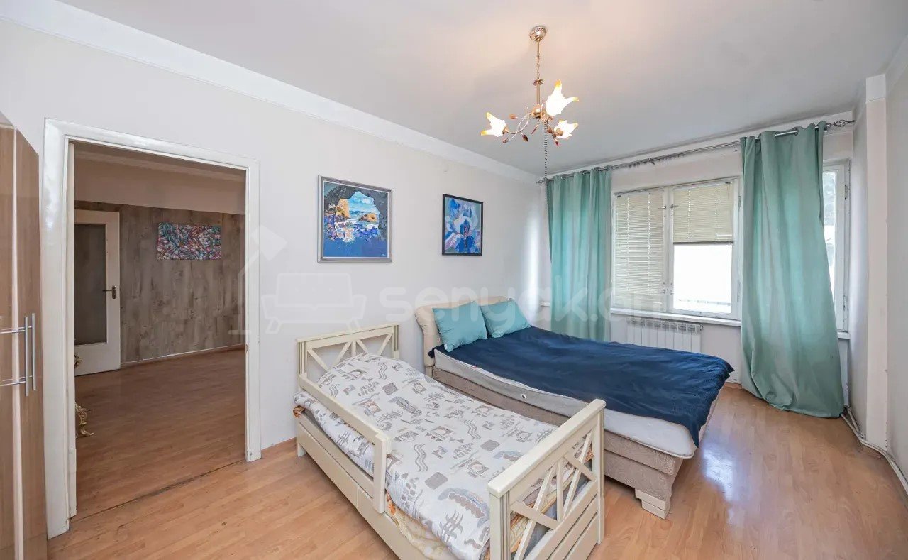 3 Սենյականոց Բնակարան Քարե Շենքում, 77քմ, 2/5 հարկ, Նորմալ Վիճակում