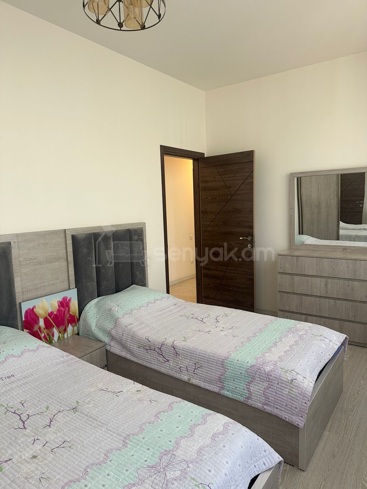 3 Սենյականոց Բնակարան Նորակառույցում, 110քմ, 4/12 հարկ, Դիզայներական Վերանորոգված, Կահավորված