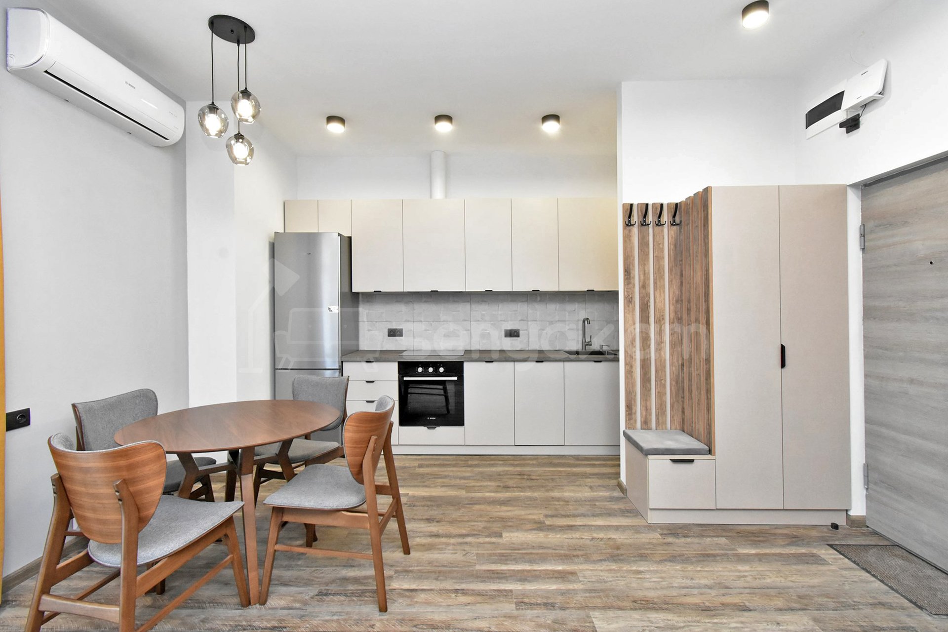 2 Սենյականոց Բնակարան, 46քմ, 4/6 հարկ, Դիզայներական Վերանորոգված