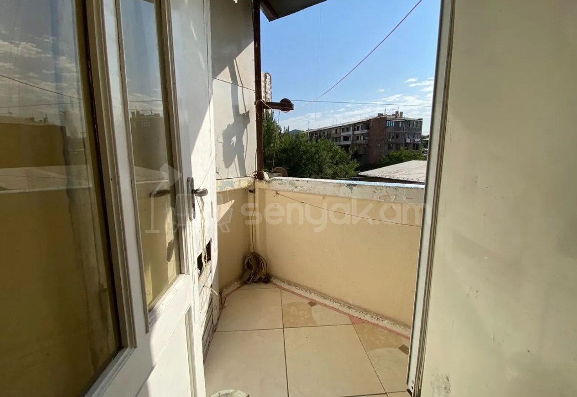 3 Սենյականոց Բնակարան, 94քմ, 4/16 հարկ, Նորմալ Վիճակում, Կահավորված