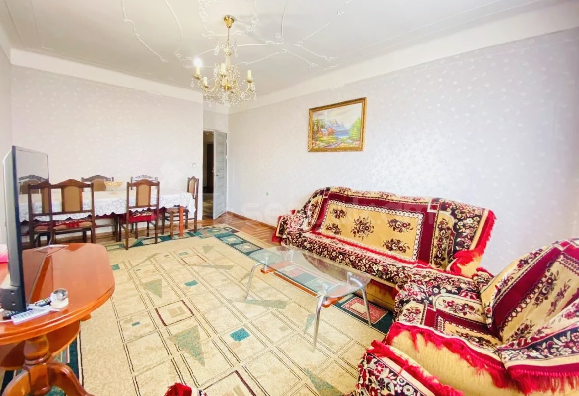 3 Սենյականոց Բնակարան, 94քմ, 4/16 հարկ, Նորմալ Վիճակում, Կահավորված