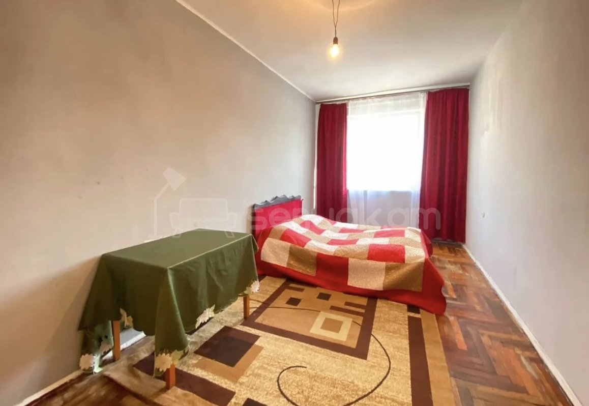 3 Սենյականոց Բնակարան, 94քմ, 4/16 հարկ, Նորմալ Վիճակում, Կահավորված