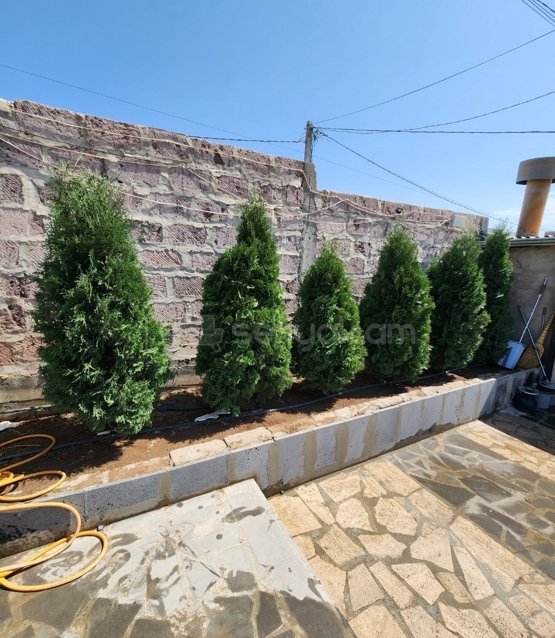 Բնակելի Նշանակության Հողատարածք, 1100քմ, Խմելու Ջրով, Էլեկտրականությամբ, Պարսպապատ