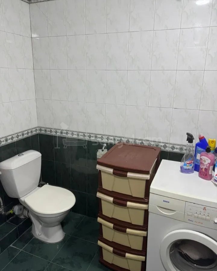 4 Սենյականոց Բնակարան, 90քմ, 7/14 հարկ, Նորմալ Վիճակում, Կահավորված