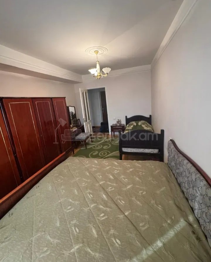 4 Սենյականոց Բնակարան, 90քմ, 7/14 հարկ, Նորմալ Վիճակում, Կահավորված