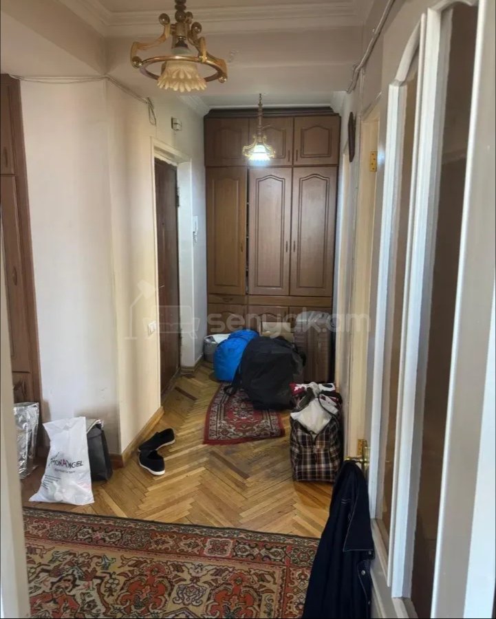 4 Սենյականոց Բնակարան, 90քմ, 7/14 հարկ, Նորմալ Վիճակում, Կահավորված