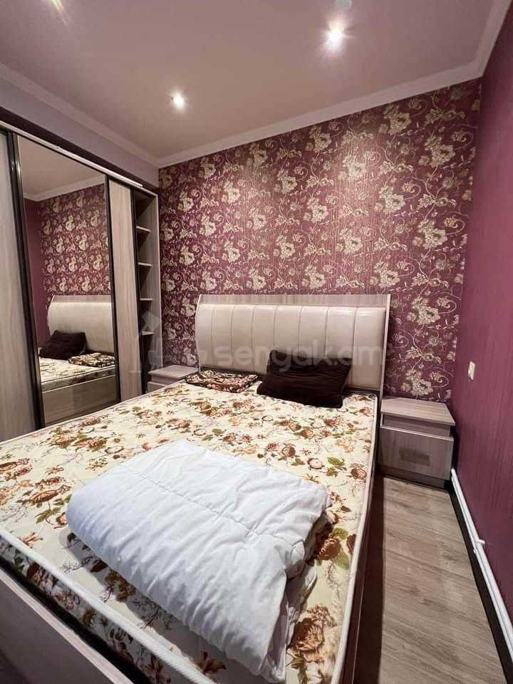 3 Սենյականոց Բնակարան Քարե Շենքում, 77քմ, 3/5 հարկ, Կապիտալ Վերանորոգված, Կահավորված, Արևկող