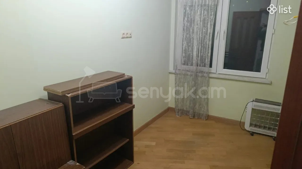 2 Սենյականոց Բնակարան Քարե Շենքում, 48քմ, 1/2 հարկ, Նորմալ Վիճակում, Կահավորված