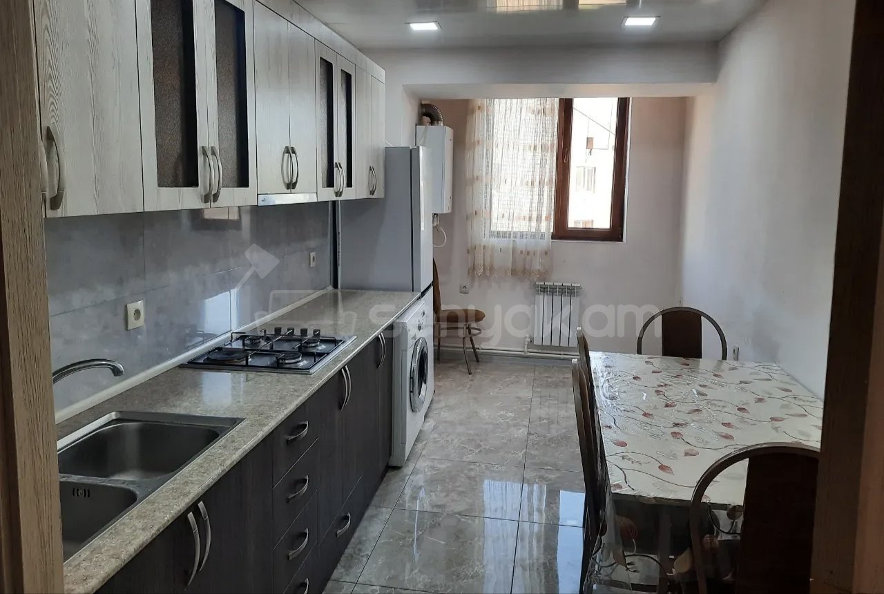 2 Սենյականոց Բնակարան, 58քմ, 3/9 հարկ, Կապիտալ Վերանորոգված, Կահավորված, Արևկող