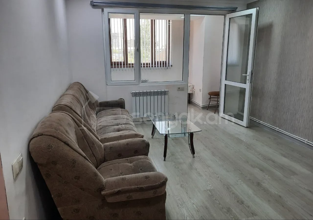 2 Սենյականոց Բնակարան, 58քմ, 3/9 հարկ, Կապիտալ Վերանորոգված, Կահավորված, Արևկող