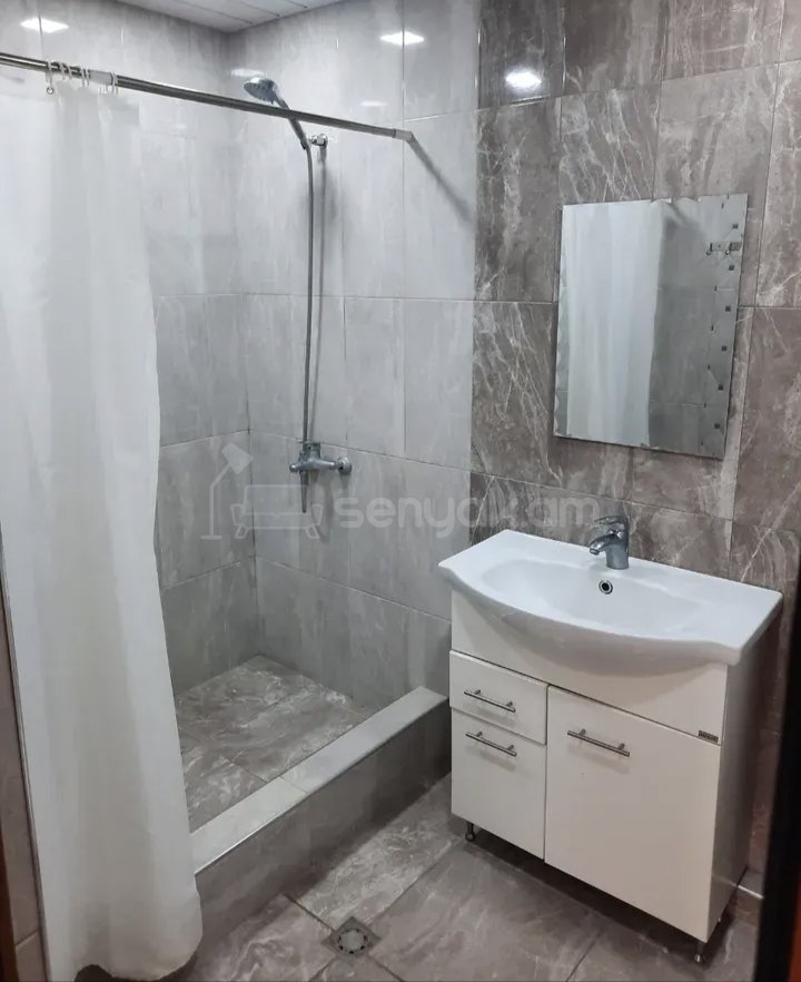 2 Սենյականոց Բնակարան, 58քմ, 3/9 հարկ, Կապիտալ Վերանորոգված, Կահավորված, Արևկող