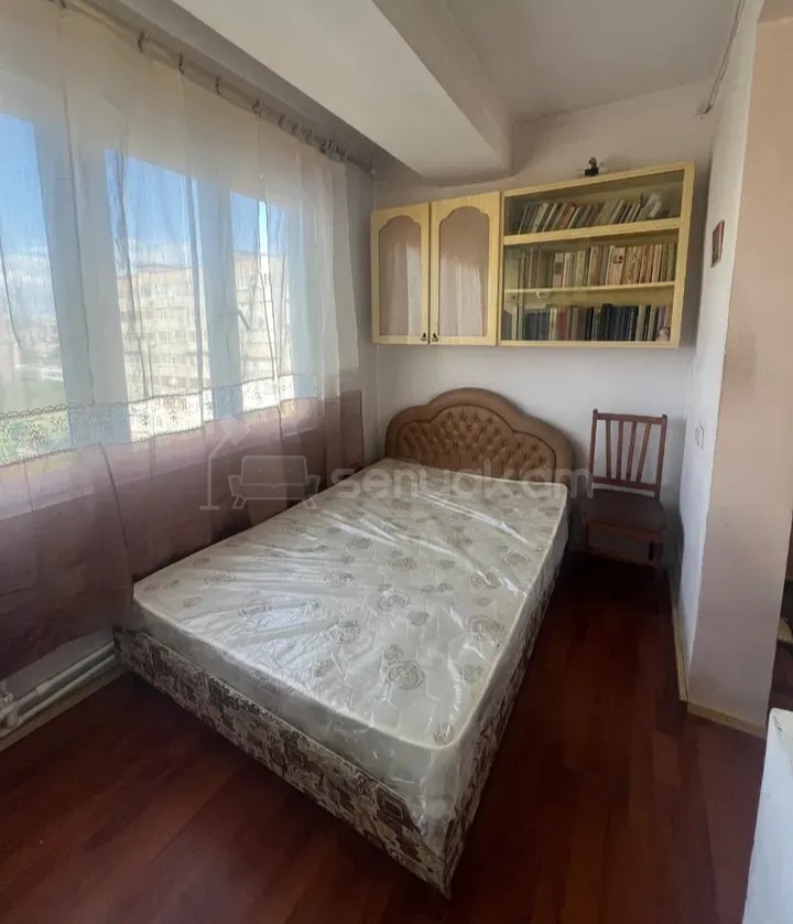 2 Սենյականոց Բնակարան, 48քմ, 4/9 հարկ, Նորմալ Վիճակում, Կահավորված, Արևկող