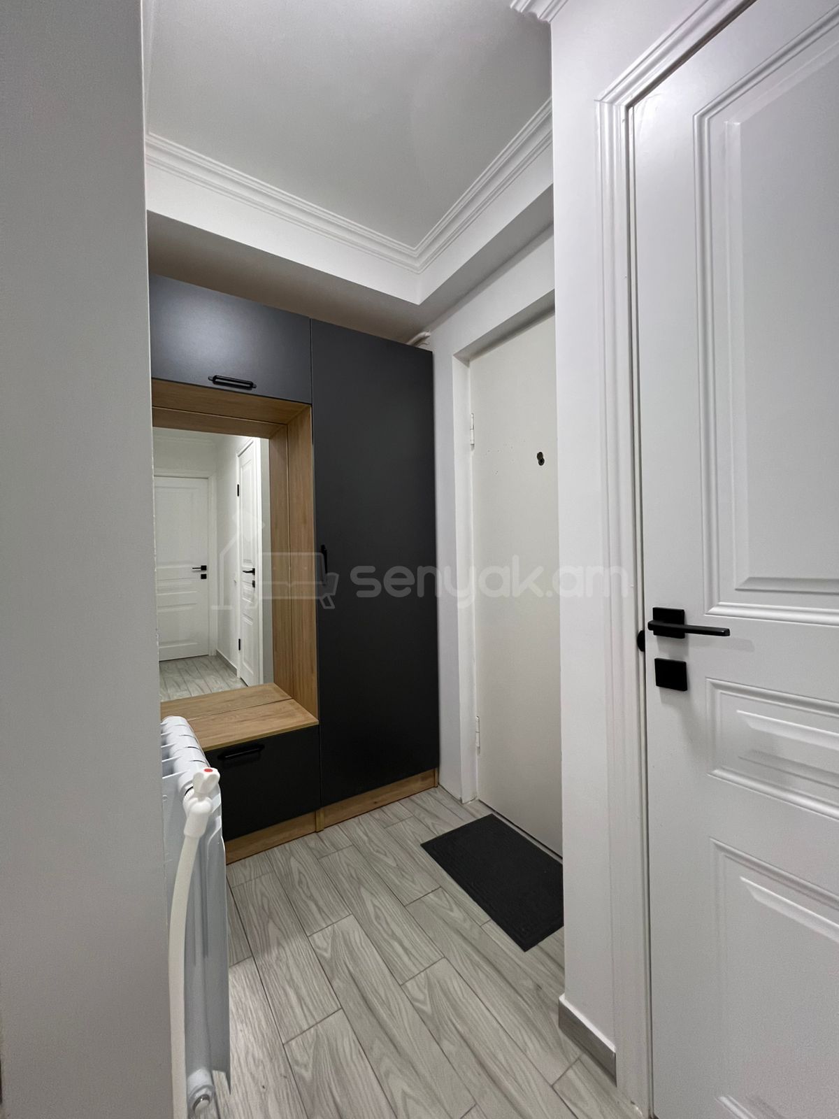 2 Սենյականոց Բնակարան Քարե Շենքում, 40քմ, 2/5 հարկ, Դիզայներական Վերանորոգված, Կահավորված, Արևկող