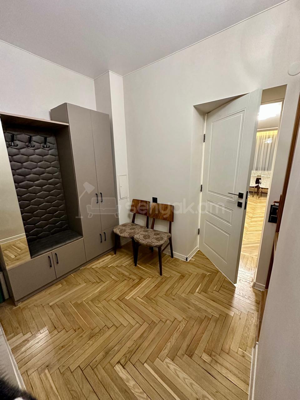 2 Սենյականոց Բնակարան, 55քմ, 5/9 հարկ, Կապիտալ Վերանորոգված, Կահավորված, Արևկող