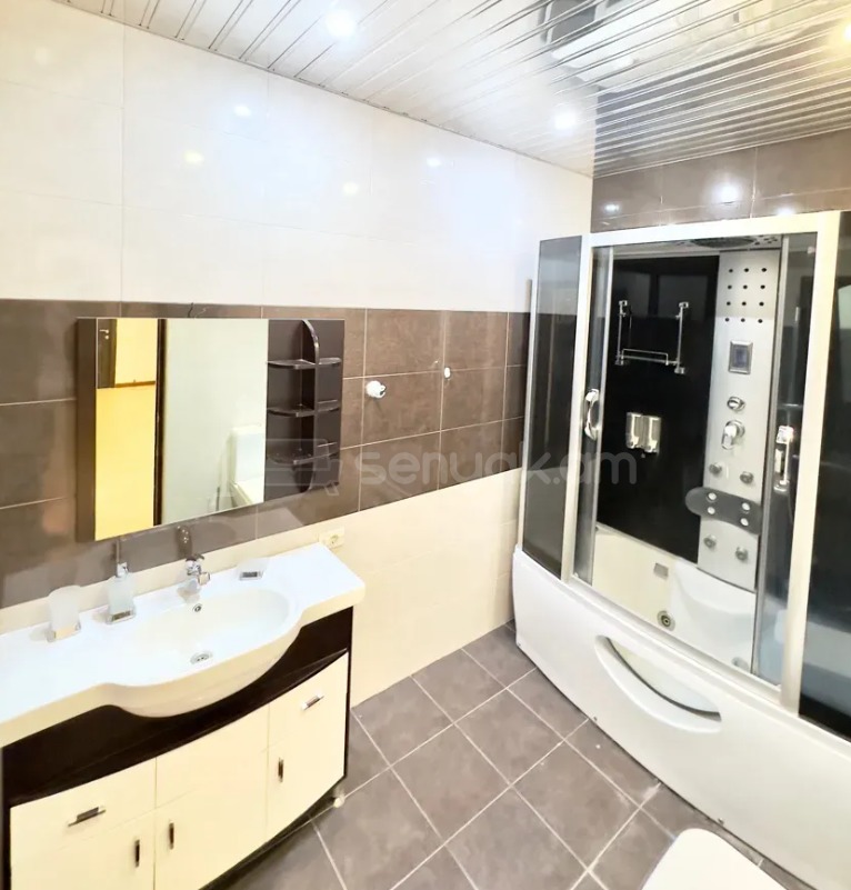 4 Սենյականոց Բնակարան Նորակառույցում, 183քմ, 14/19 հարկ, Դիզայներական Վերանորոգված, Կահավորված, Արևկող